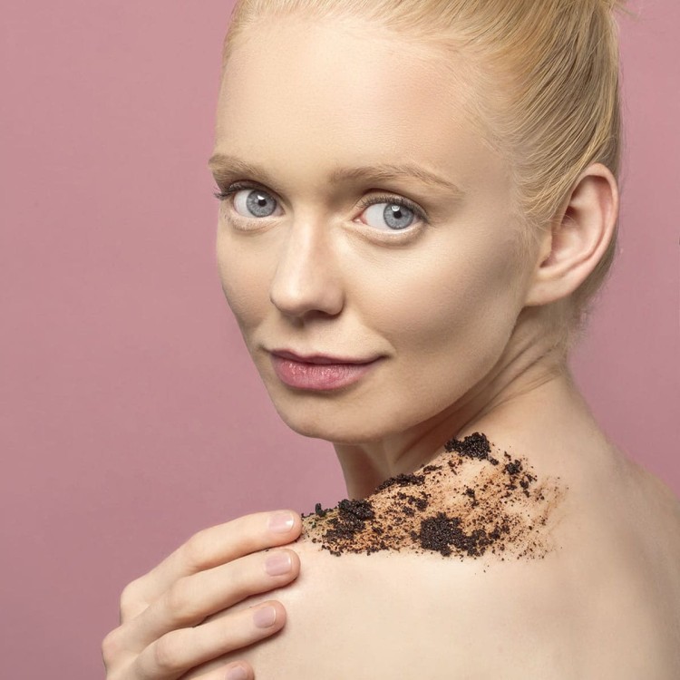 Peeling kawowy suchy Karmel